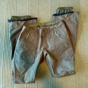 Burton NWOT Gloria woman’s insulated bootcut snowboard ski snow pants